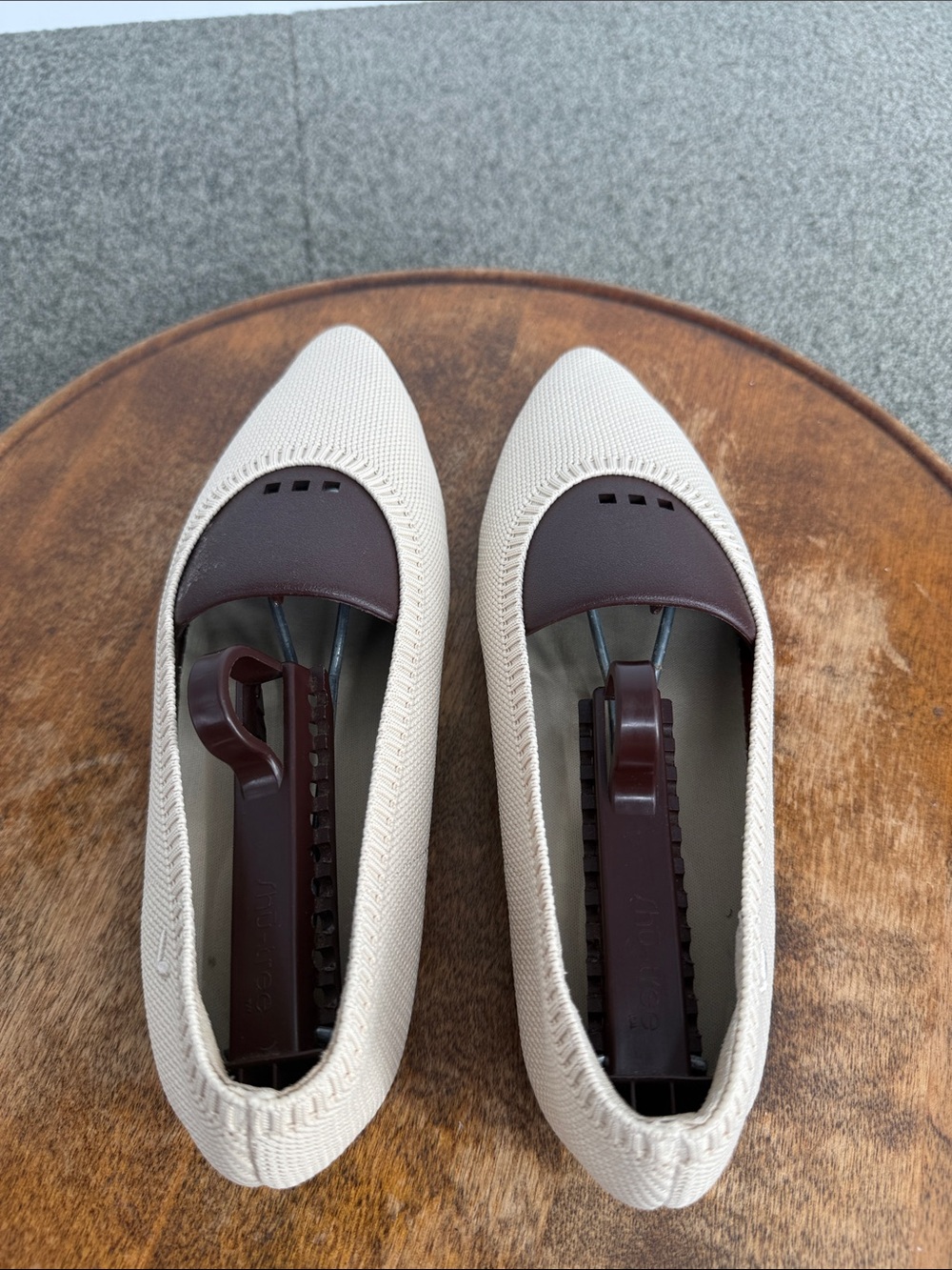Vivaia Shoes Wm 38.5 US 7.5 Tan Cream Pointed Toe Knit Ballet Flats - Picture 5 of 15
